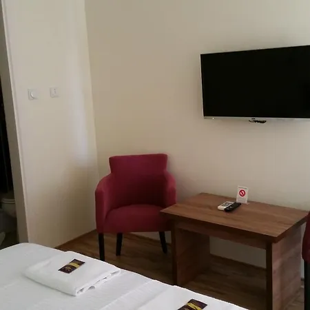 Vila Vesna Villa *